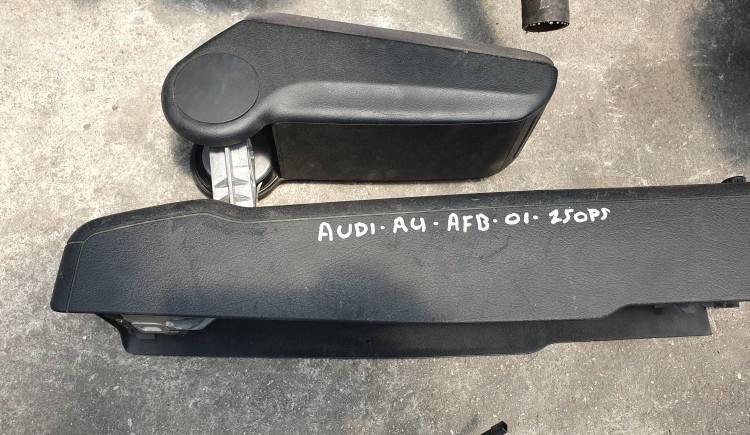 Τεπέλης Audi-A4-Afb-2001....